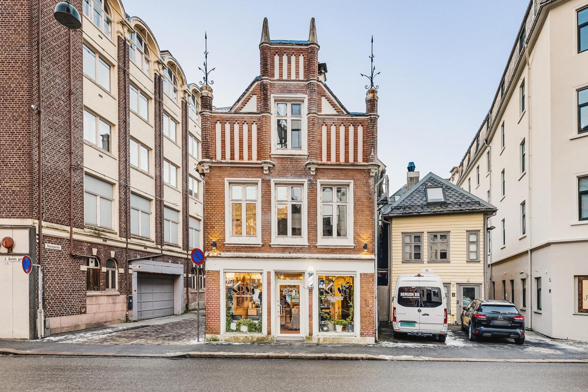 Live In Historic Building - View To Bryggen Bergen Exterior foto